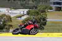 motorbikes;no-limits;peter-wileman-photography;portimao;portugal;trackday-digital-images